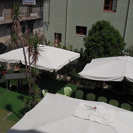 Hotel Piro Torrenova  Екстериор снимка