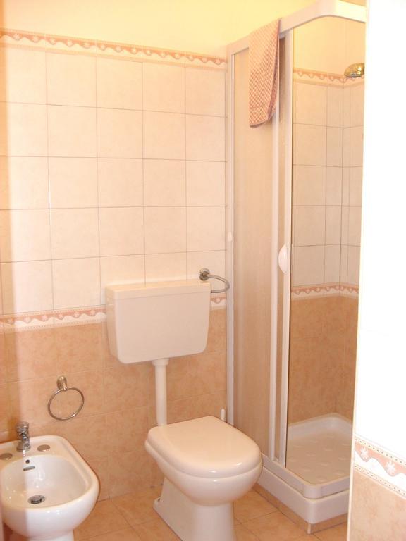 Hotel Piro Torrenova  Стая снимка