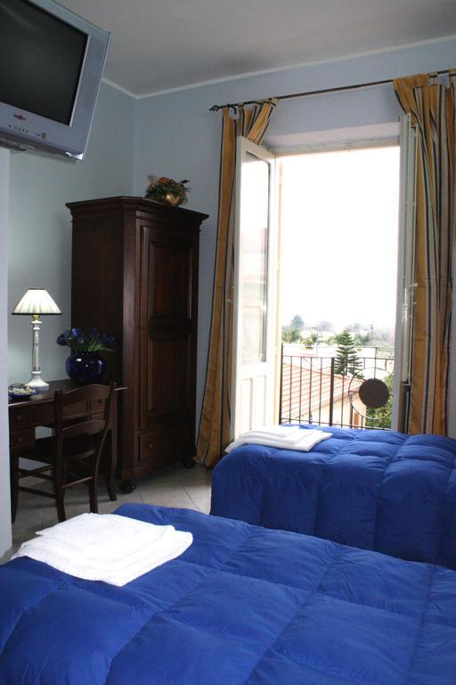 Hotel Piro Torrenova  Стая снимка